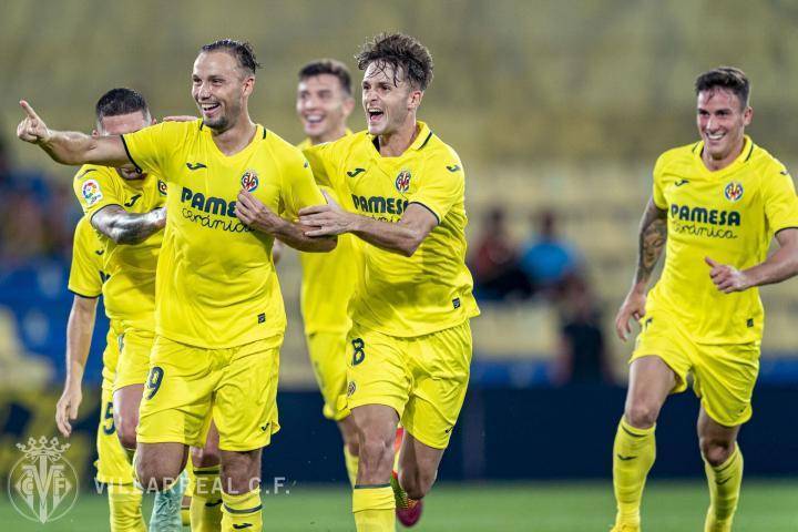 关于赛后比利亚雷亚尔调整名单以备欧冠，豪取连胜环节打磨，目标明确，轮换策略成焦点的信息